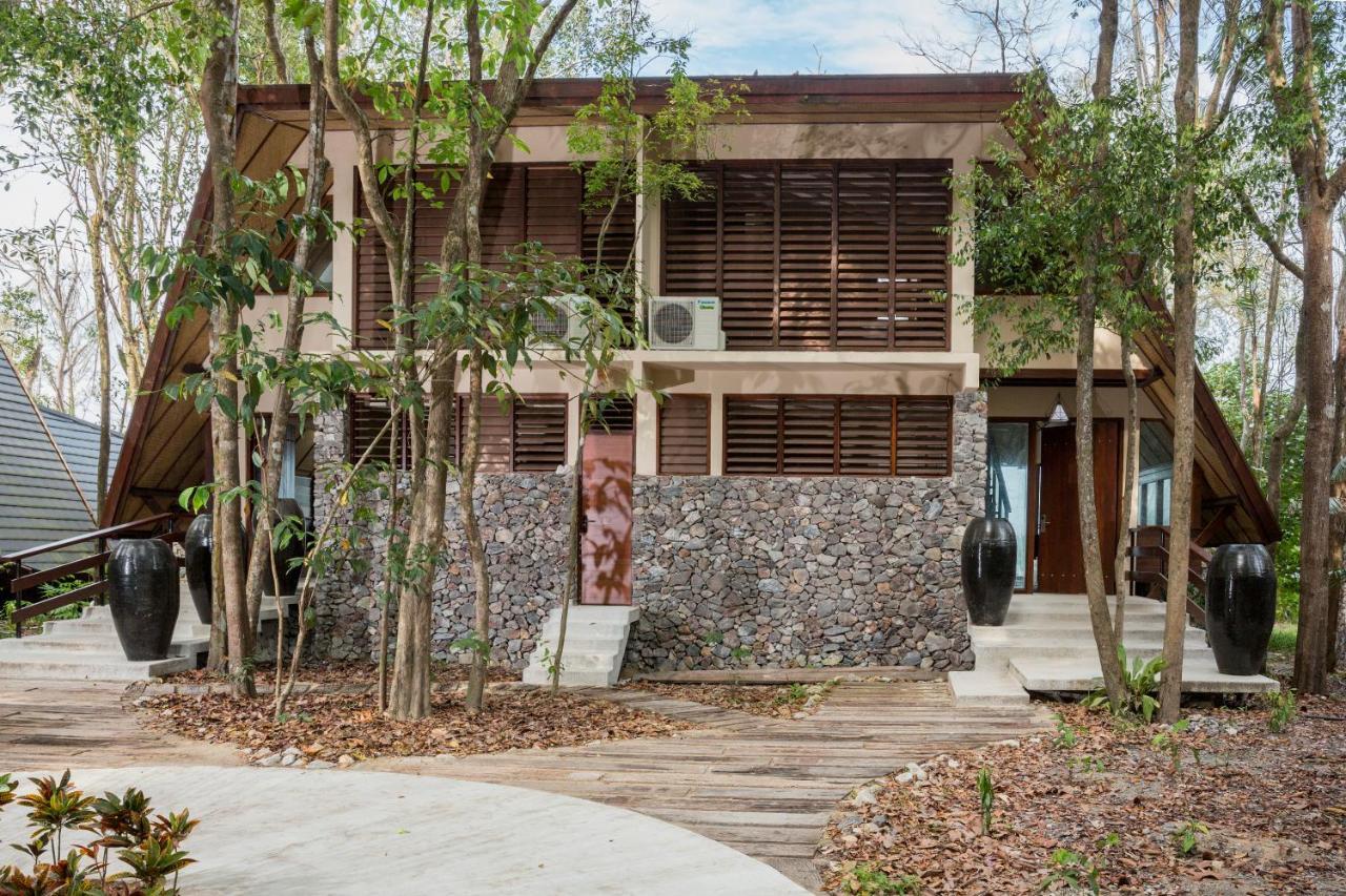 The Kasturi Resort Cherating Exterior foto